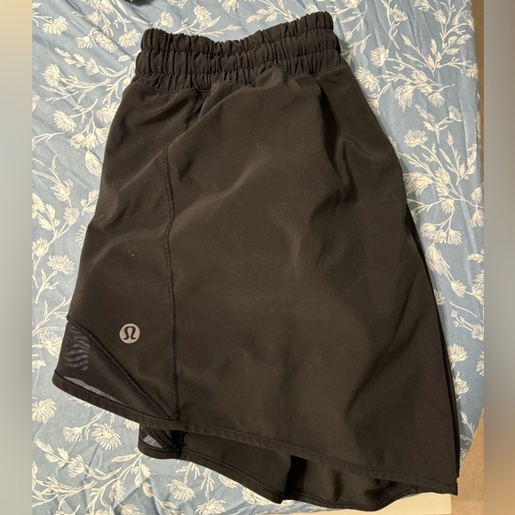 lululemon athletica Pants - Black hotty hot lululemon shorts